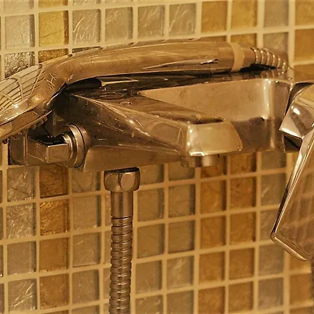 شقة St. Seraphim's *